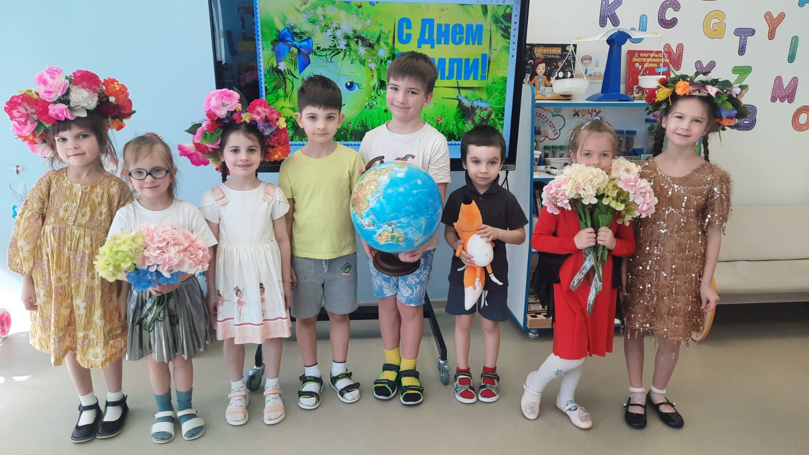 Проект — буккроссинг в группе.